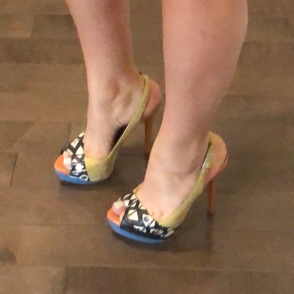 ALDO leather and Suede multi color shoe - Picture 3 of 7